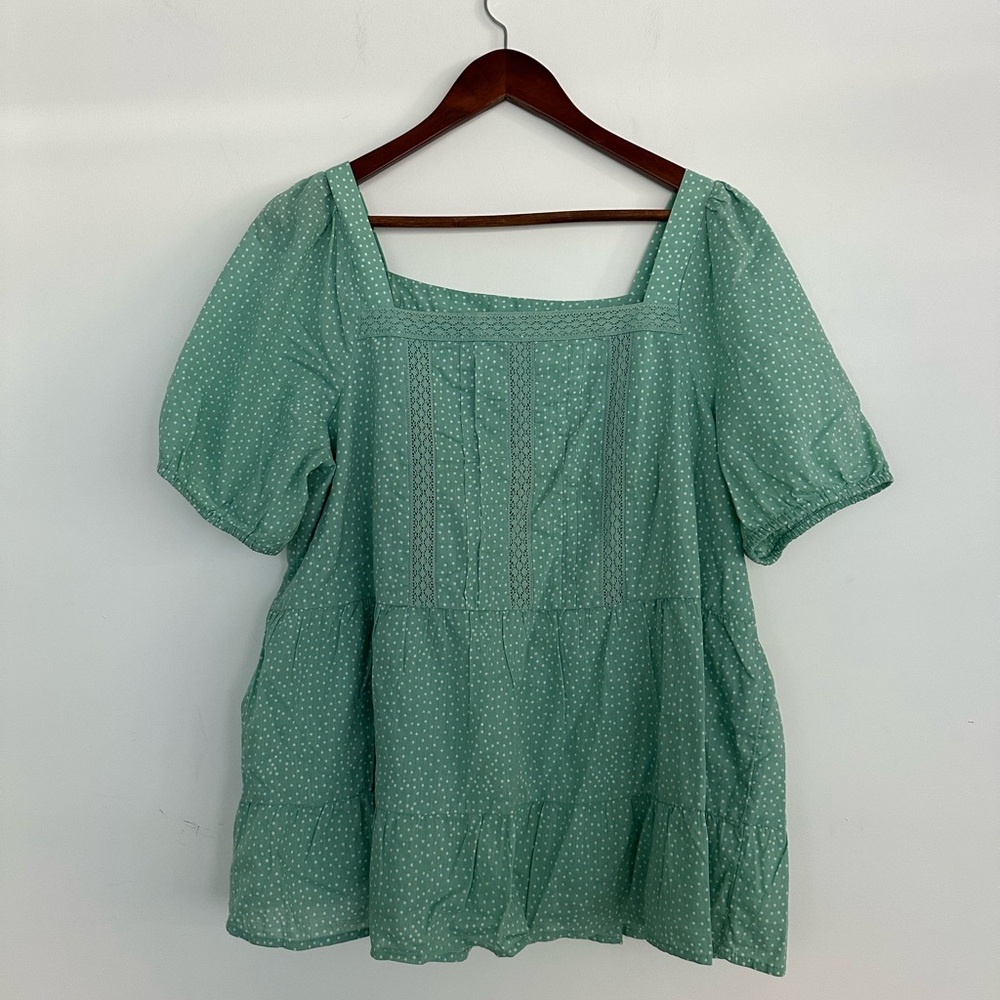 LOFT Green & White Dotted Tiered Blouse – Size Large – Like-New - Picture 4 of 8